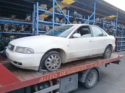 Veicolo di demolizione AUDI A4 B5 (8D2)  dell'anno 1998 alimentato AFN,AVG