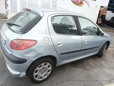 Scrapping Vehicle PEUGEOT 206 FASTBACK (2A/C) 1.4 HDI ECO 70 of the year 2004 powered 8HX (DV4TD),8HZ (DV4TD)