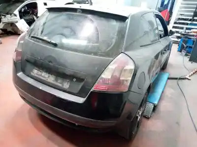 Veicolo di demolizione fiat stilo (192) 1.9 jtd cat dell'anno 2002 alimentato 192a1000