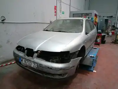 Sloopvoertuig SEAT                                               LEON (1M1)                                                                                                                                                                                                                                                 Signo                                                                                                                                                                                                                                                      van het jaar 2000 aangedreven AHF