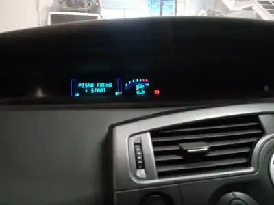 Veículo de Sucata renault scenic ii confort dynamique do ano 2005 alimentado f9q812