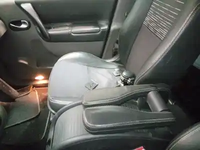 Veículo de Sucata renault scenic ii confort dynamique do ano 2005 alimentado f9q812