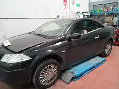 Verschrottungsfahrzeug renault megane ii coupe authentique 106 cv / 78 kw des jahres 2006 angetrieben k9kp7