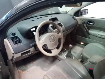 Verschrottungsfahrzeug renault megane ii coupe authentique 106 cv / 78 kw des jahres 2006 angetrieben k9kp7