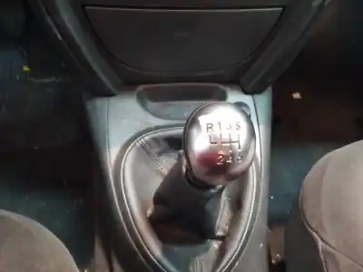 Veículo de Sucata citroen c5 berlina exclusive do ano 2005 alimentado dw10bted4