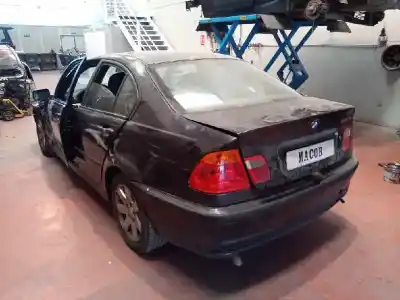 Veicolo di demolizione bmw serie 3 berlina (e46) 320d dell'anno 2001 alimentato m47204d1