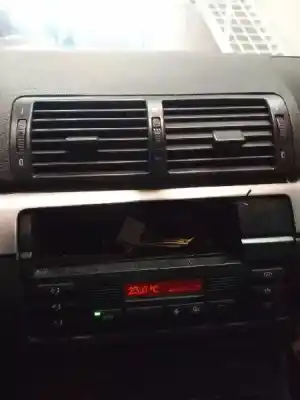 Veicolo di demolizione bmw serie 3 berlina (e46) 320d dell'anno 2001 alimentato m47204d1