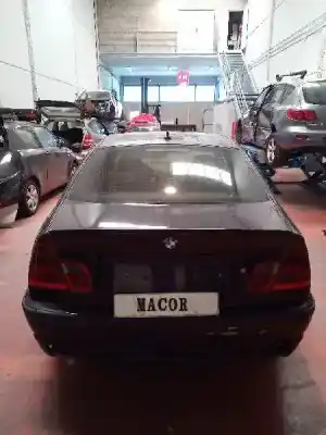 Veículo de Sucata bmw serie 3 berlina (e46) 320d do ano 2001 alimentado m47204d1