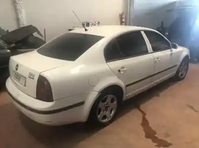 Veículo de Sucata skoda superb (3u4) comfort do ano 2006 alimentado bsv