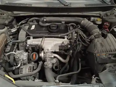 Veículo de Sucata chrysler sebring berlina 2.0 crd limited do ano 2008 alimentado ecd