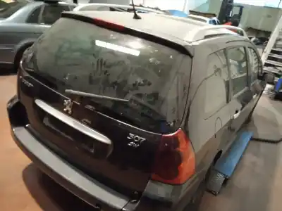 Sloopvoertuig peugeot 307 break/sw (s2) sw pack + 109 cv / 80 kw van het jaar 2007 aangedreven 9hzdv6ted4