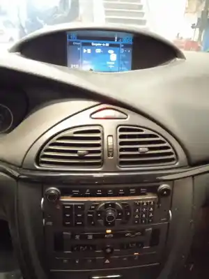 Veículo de Sucata citroen c5 berlina 2.0 exclusive do ano 2005 alimentado dw10bted4