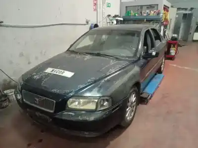 Здавання транспортного засобу volvo s80 berlina d5 року 2002 потужний d5244t