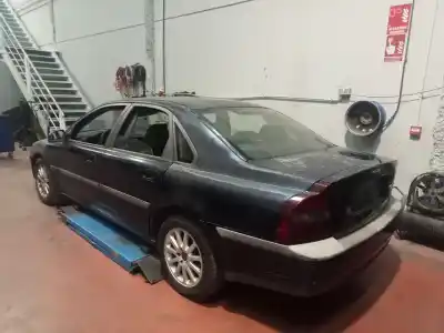 Здавання транспортного засобу volvo s80 berlina d5 року 2002 потужний d5244t