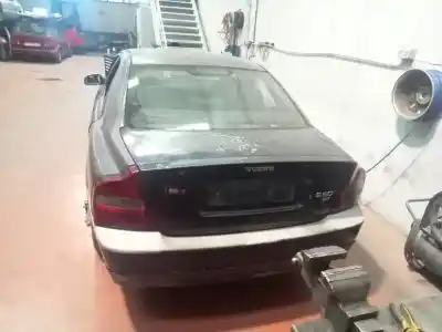 Здавання транспортного засобу volvo s80 berlina d5 року 2002 потужний d5244t