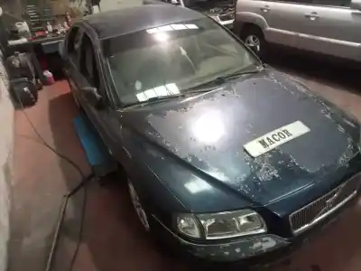 Здавання транспортного засобу volvo s80 berlina d5 року 2002 потужний d5244t