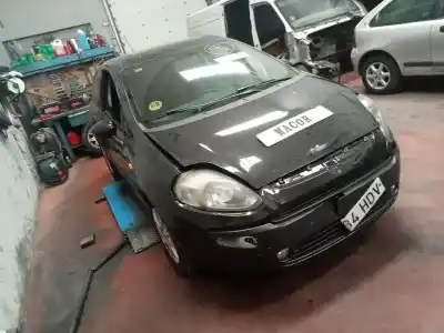 Veicolo di demolizione fiat punto (evo) (199) dynamic dell'anno 2011 alimentato 199a2000