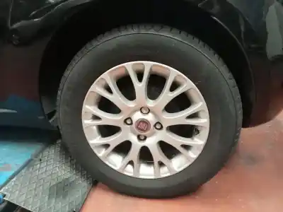 Veicolo di demolizione fiat punto (evo) (199) dynamic dell'anno 2011 alimentato 199a2000