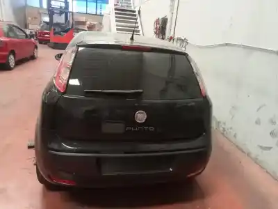 Veicolo di demolizione fiat punto (evo) (199) dynamic dell'anno 2011 alimentato 199a2000