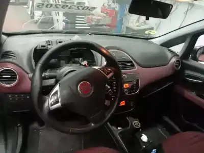 Veicolo di demolizione fiat punto (evo) (199) dynamic dell'anno 2011 alimentato 199a2000