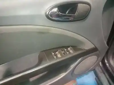 Veículo de Sucata seat leon (1p1) 2.0 tdi 16v do ano 2009 alimentado bkd