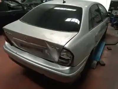 Veículo de Sucata citroen c5 berlina 2.0 hdi sx do ano 2002 alimentado rhzdw10ated