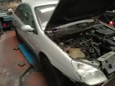 Veículo de Sucata citroen c5 berlina 2.0 hdi sx do ano 2002 alimentado rhzdw10ated