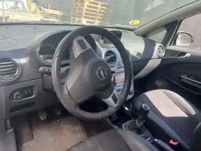 Sloopvoertuig opel corsa d sport 95 cv / 70 kw van het jaar 2012 aangedreven a13dtr