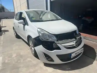 Véhicule à la ferraille OPEL CORSA D  de l'année 2012 alimenté A13DTR