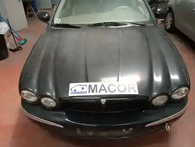 Sloopvoertuig jaguar x-type i (x400) 2.5 v6 a las 4 ruedas van het jaar 2004 aangedreven xb