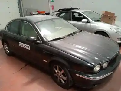 Sloopvoertuig jaguar x-type i (x400) 2.5 v6 a las 4 ruedas van het jaar 2004 aangedreven xb