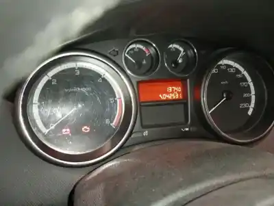 Veículo de Sucata peugeot 308 sw confort do ano 2008 alimentado 9hzdv6ted4