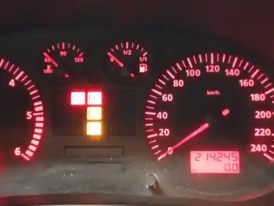Veículo de Sucata seat toledo (1m2) signo do ano 2002 alimentado asv