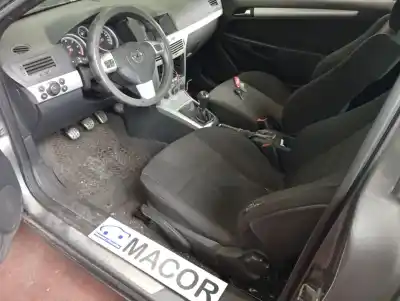 Здавання транспортного засобу opel astra gtc sport року 2006 потужний z19dt