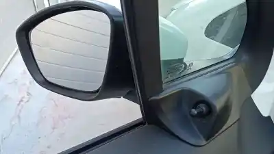 Здавання транспортного засобу peugeot 208 access року 2014 потужний 8h01