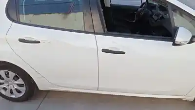 Здавання транспортного засобу peugeot 208 access року 2014 потужний 8h01