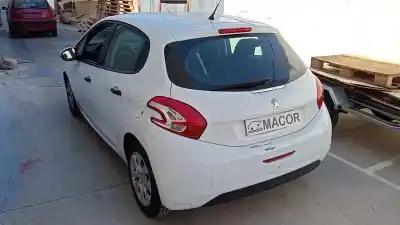 Здавання транспортного засобу peugeot 208 access року 2014 потужний 8h01
