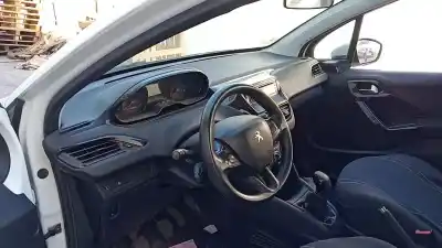 Здавання транспортного засобу peugeot 208 access року 2014 потужний 8h01