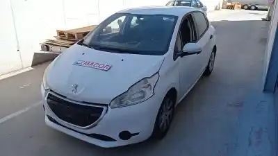 Здавання транспортного засобу peugeot 208 access року 2014 потужний 8h01