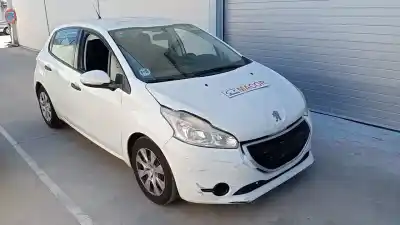 Здавання транспортного засобу peugeot 208 access року 2014 потужний 8h01
