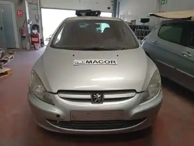 Veículo de Sucata PEUGEOT 307 (S1)  do ano 2002 alimentado RHYDW10TD