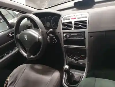 Veículo de Sucata peugeot 307 (s1) xr do ano 2002 alimentado rhydw10td