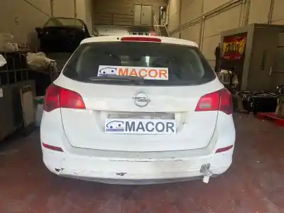 Vehicul casat opel astra j sports tourer enjoy al anului 2011 alimentat a17dtr