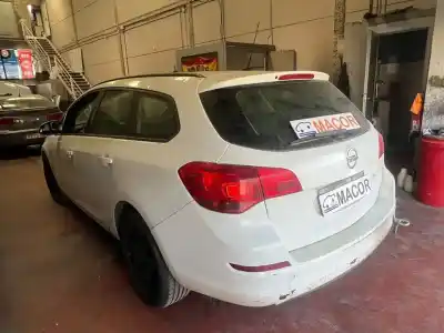Vehicul casat opel astra j sports tourer enjoy al anului 2011 alimentat a17dtr