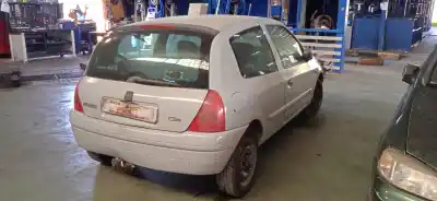 Здавання транспортного засобу RENAULT CLIO II FASE II (B/CB0) 1.2 року 2001 потужний D7F G7