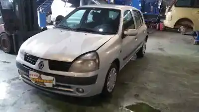 Здавання транспортного засобу RENAULT CLIO II FASE II (B/CB0) 1.5 dCi Diesel 65 CV / 48 KW року 2002 потужний K9K A7