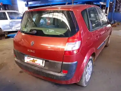Veicolo di demolizione renault scénic ii (jm0/1_) 1.6 (jm0c jm0j jm1b) dell'anno 2004 alimentato k4m t7