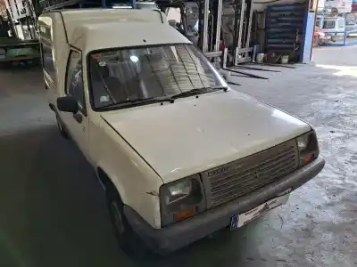 Здавання транспортного засобу renault rapid/express (f40) 1.4 року 1989 потужний c1j