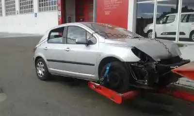 Veicolo di demolizione PEUGEOT 307 (S1) 2.0 HDi CAT dell'anno 2003 alimentato RHY