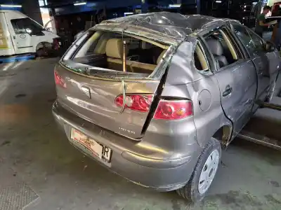 Veículo de Sucata seat ibiza iii (6l1) 1.4 16v do ano 2003 alimentado bby,bky